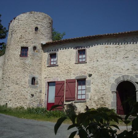 La Tour Des Laudes Bed and Breakfast Breuil-Barret Eksteriør billede